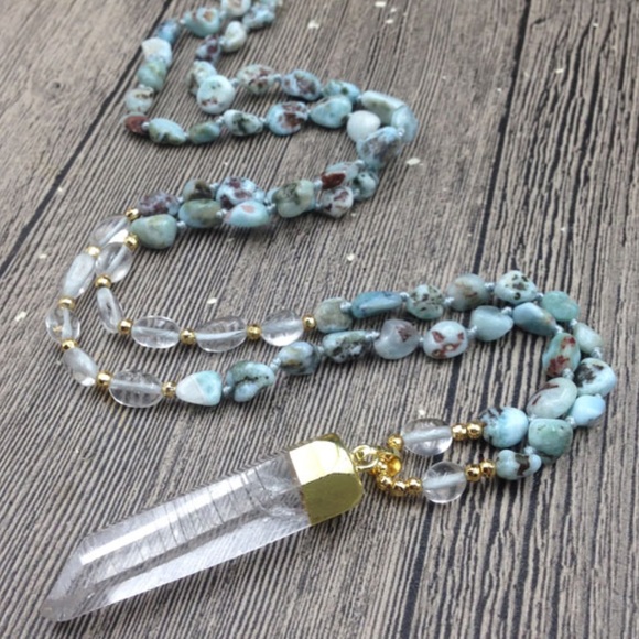 aquamarine and quartz gold or silver necklace - Picture 8 of 9